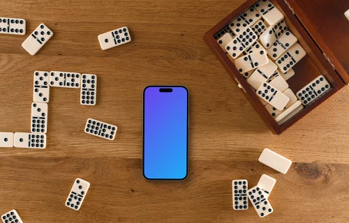 Combinaison iPhone mockup et dominos