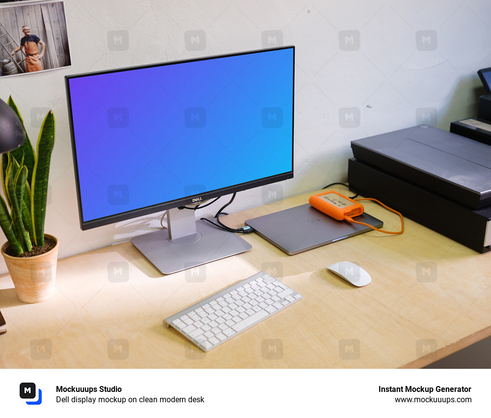 Écran Dell mockup sur un bureau moderne et propre